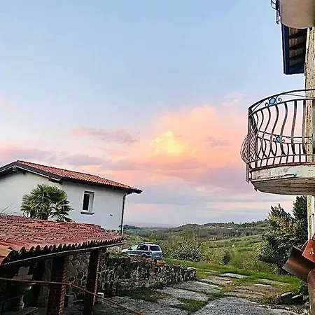 Cento Giorni Dall'artista 샬레 *