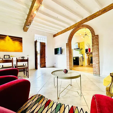 Cento Giorni Dall'artista Chalet *